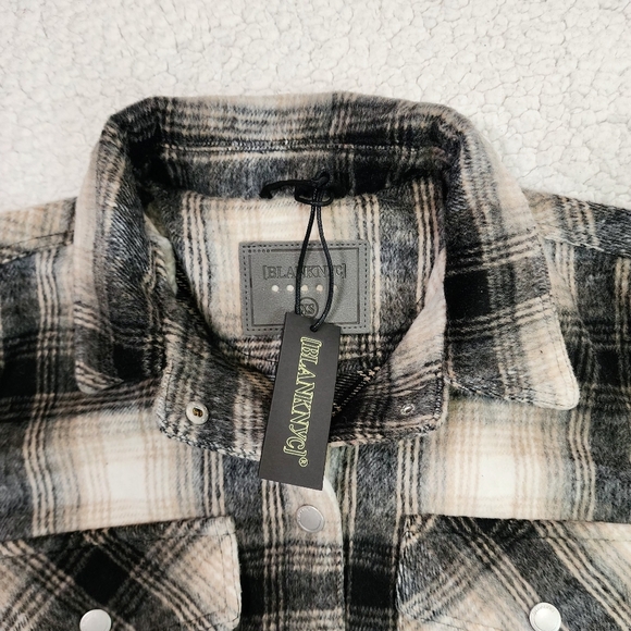 NWT Blanknyc 'Check It Out' Shacket - Picture 4 of 5
